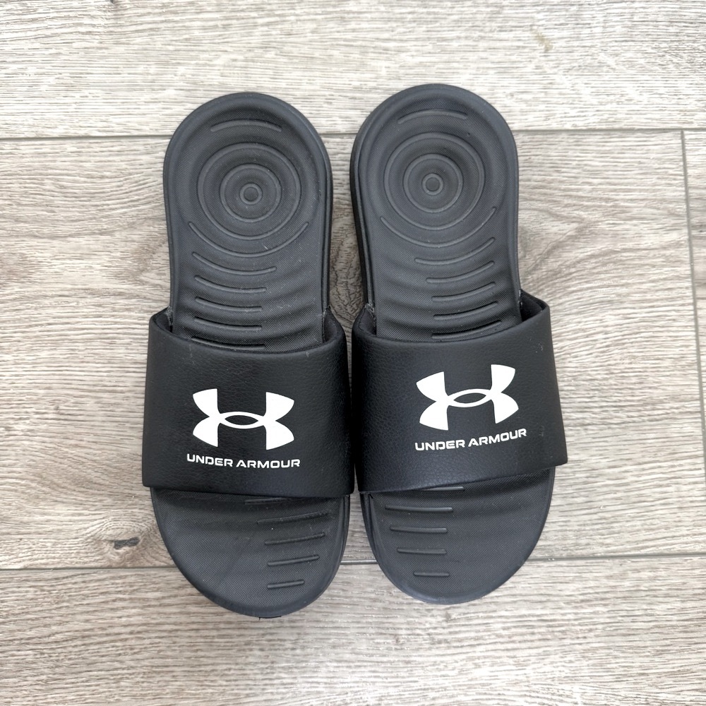 Under Armour Black Slide Sandals 6Y